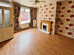 Lounge- click for photo gallery